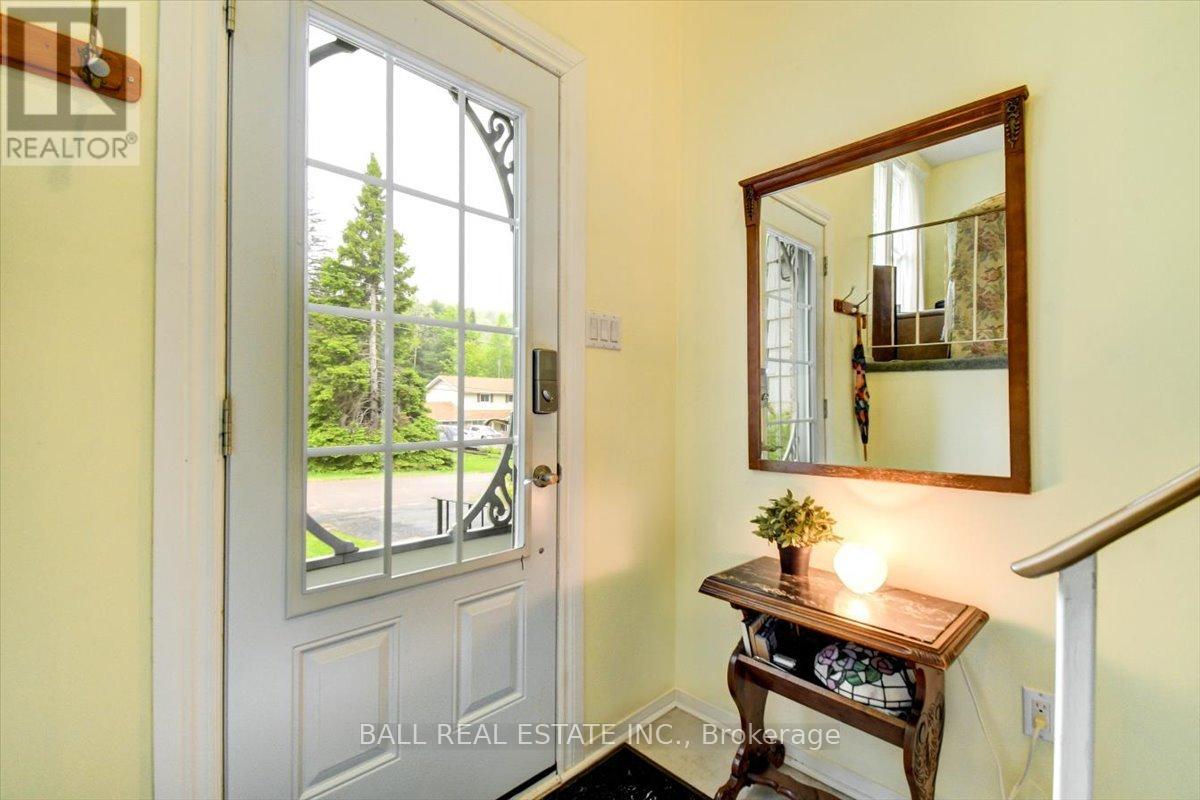 29 Forest Hill Road, Bancroft (Bancroft Ward), Ontario  K0L 1C0 - Photo 5 - X12191673