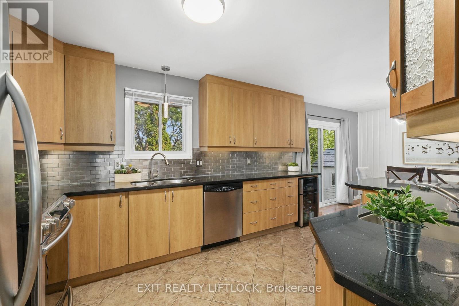 2031 Moncrief Road, Peterborough West (Central), Ontario  K9K 1B2 - Photo 13 - X12191713