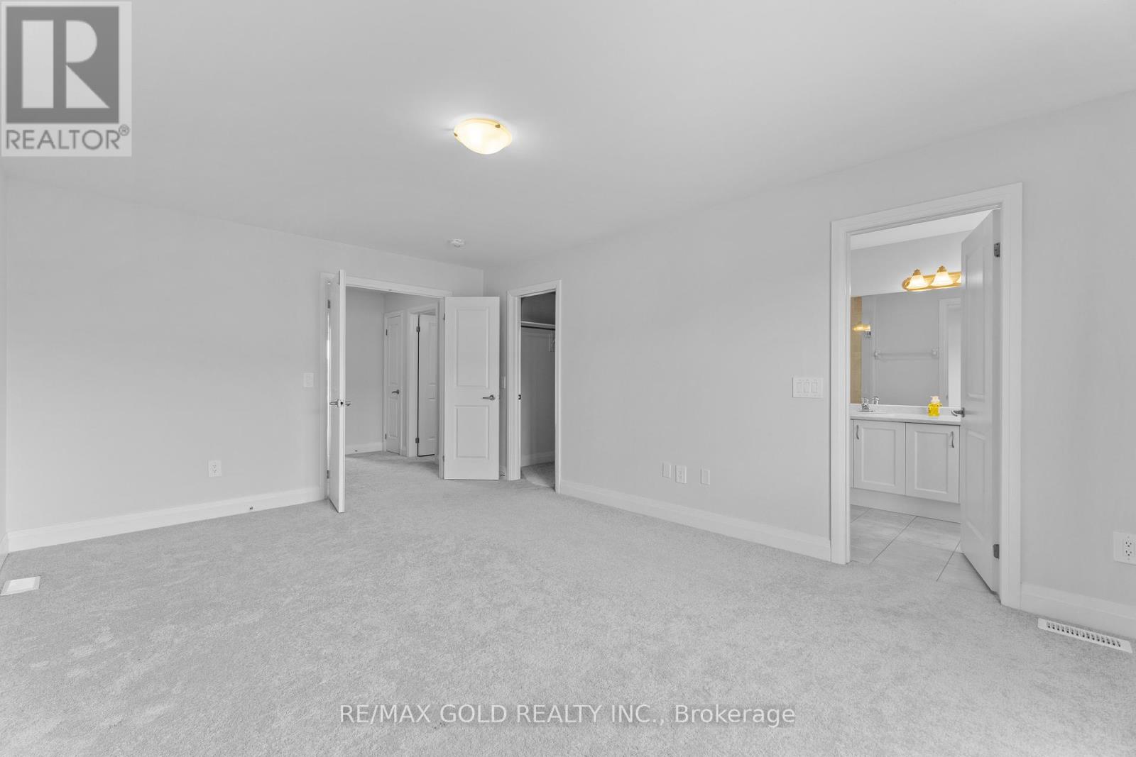 136 Corley Street, Kawartha Lakes (Lindsay), Ontario  K9V 0R4 - Photo 18 - X12191440