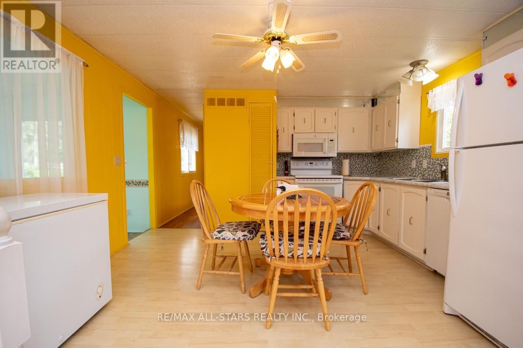 14 Hill Street, Kawartha Lakes (Lindsay), Ontario  K9V 4R1 - Photo 13 - X12192150