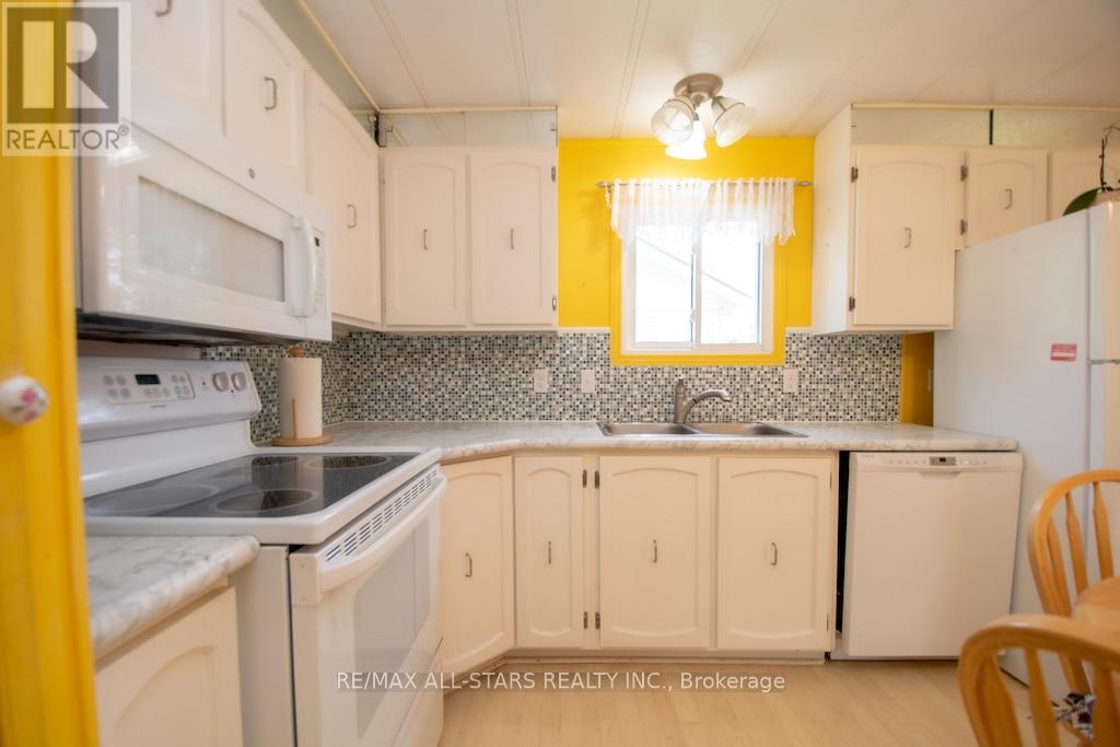 14 Hill Street, Kawartha Lakes (Lindsay), Ontario  K9V 4R1 - Photo 14 - X12192150