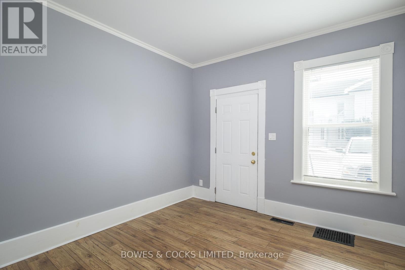 260 Stewart Street, Peterborough Central (North), Ontario  K9J 3M9 - Photo 10 - X12192178