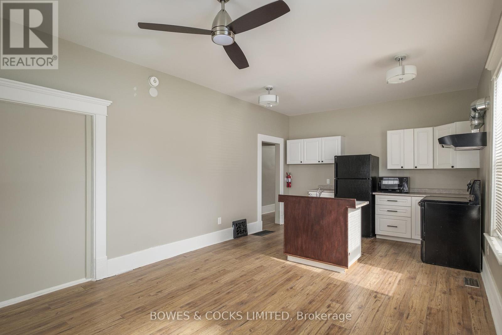 260 Stewart Street, Peterborough Central (North), Ontario  K9J 3M9 - Photo 5 - X12192178