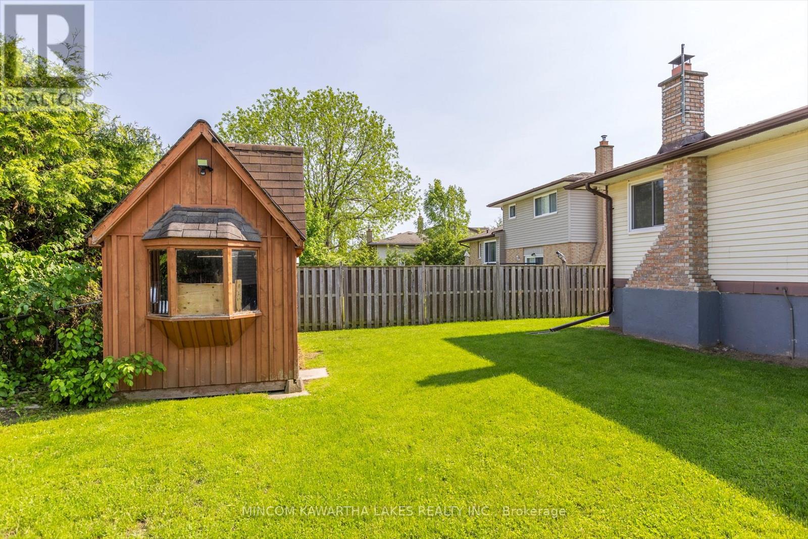 899 Ashdale Crescent W, Peterborough East (North), Ontario  K9H 7H6 - Photo 40 - X12192231