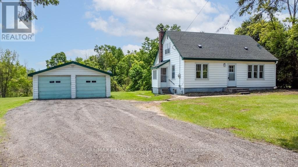 2449 Lansdowne Street W, Cavan Monaghan (Cavan-Monaghan), Ontario  K9J 6X4 - Photo 2 - X12192373