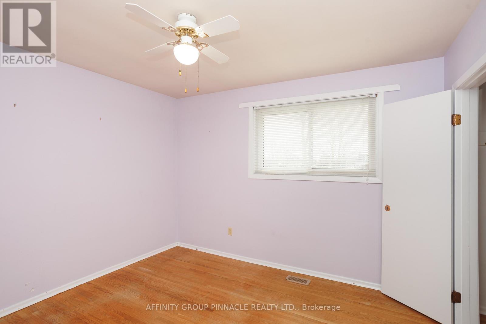 2 Maple Crescent, Kawartha Lakes (Lindsay), Ontario  K9V 2R7 - Photo 23 - X12192907