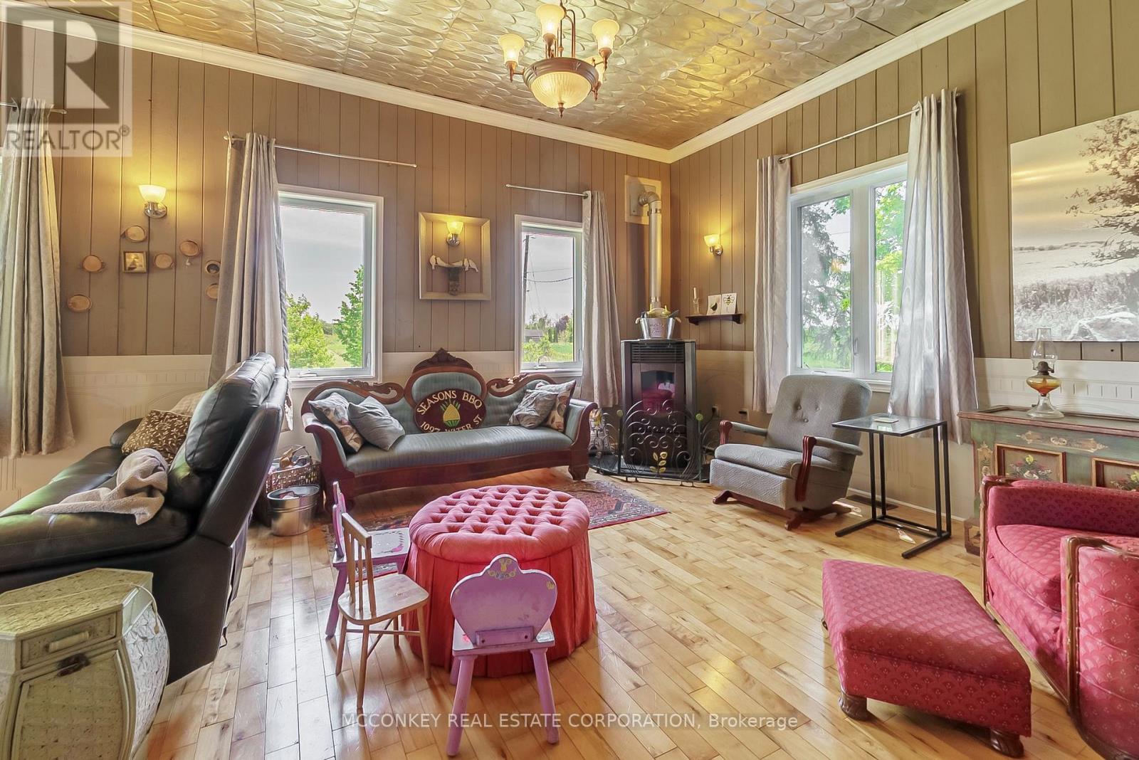 2385 Northey's Road, Selwyn, Ontario  K0L 2H0 - Photo 19 - X12192958