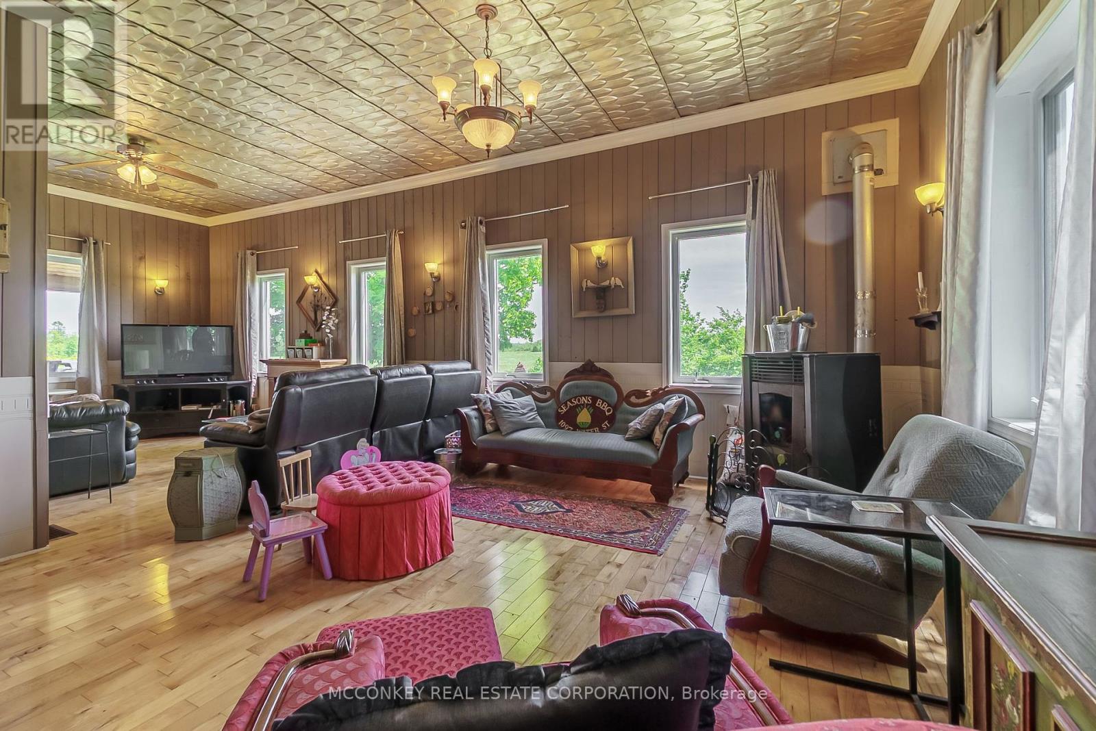 2385 Northey's Road, Selwyn, Ontario  K0L 2H0 - Photo 20 - X12192958