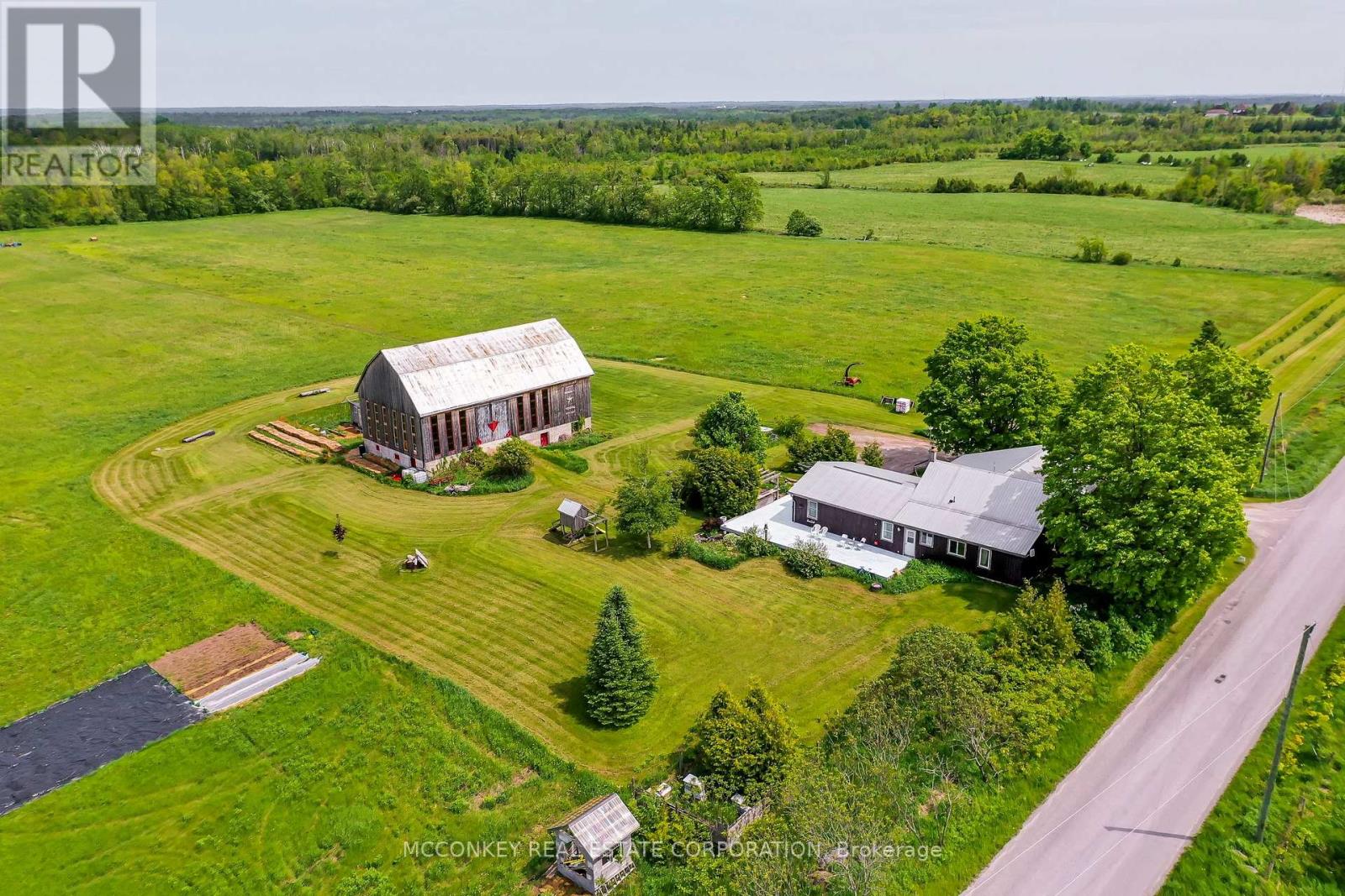 2385 Northey's Road, Selwyn, Ontario  K0L 2H0 - Photo 3 - X12192958