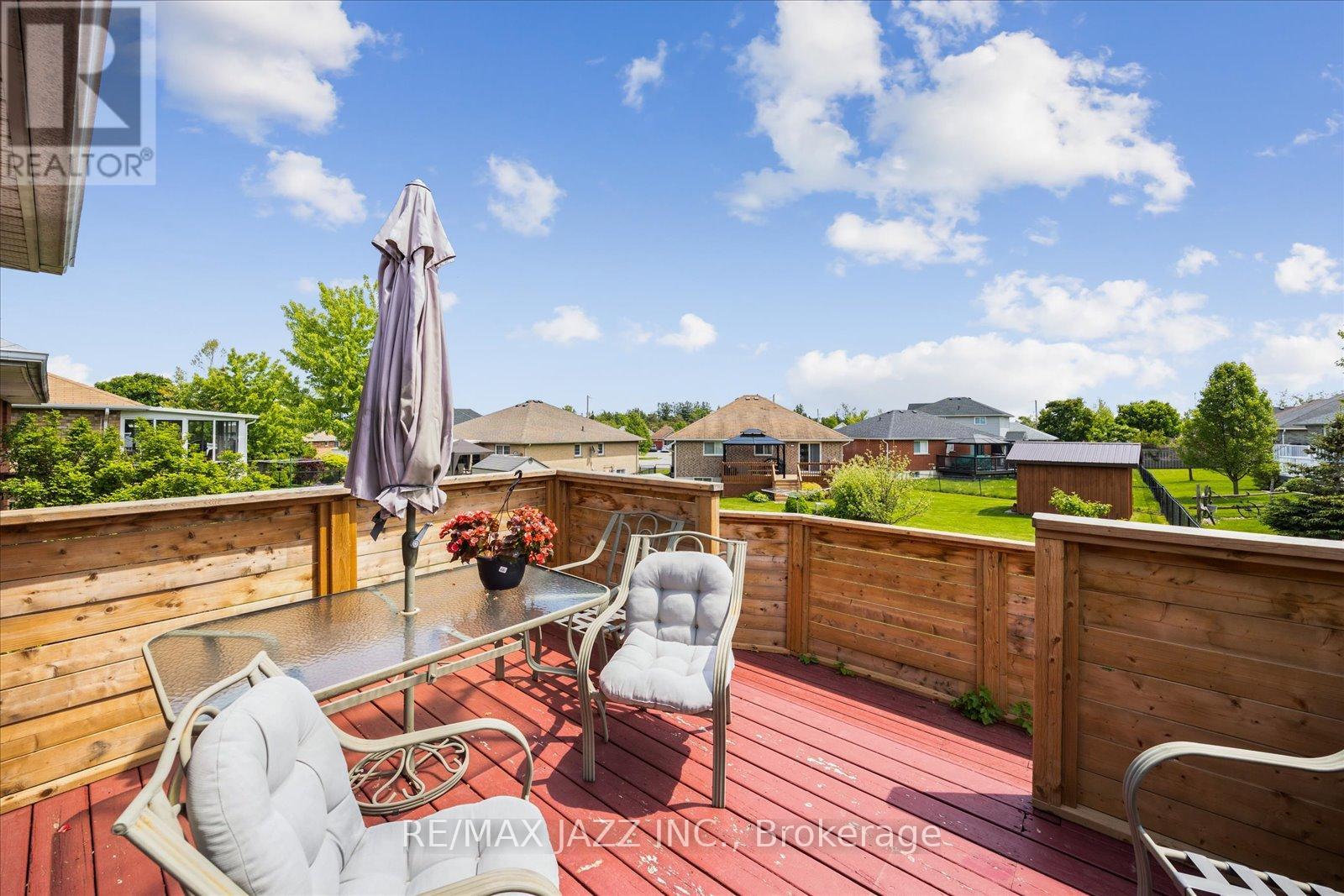 39 Mcgibbon Boulevard, Kawartha Lakes (Lindsay), Ontario  K9V 6G4 - Photo 25 - X12192979