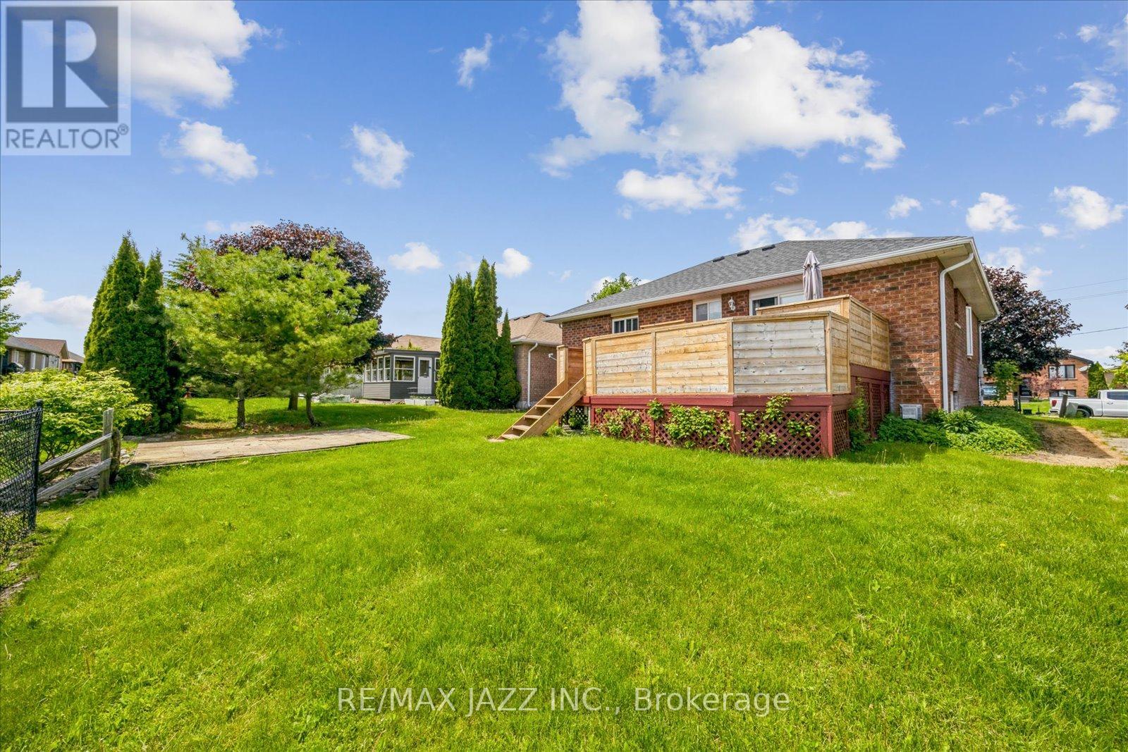 39 Mcgibbon Boulevard, Kawartha Lakes (Lindsay), Ontario  K9V 6G4 - Photo 27 - X12192979
