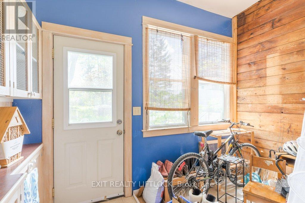 141 Hunter Street E, Peterborough East (Central), Ontario  K9H 1G7 - Photo 16 - X12193036