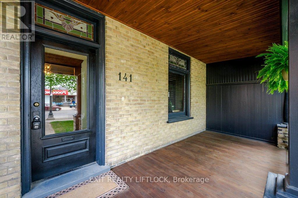 141 Hunter Street E, Peterborough East (Central), Ontario  K9H 1G7 - Photo 2 - X12193036