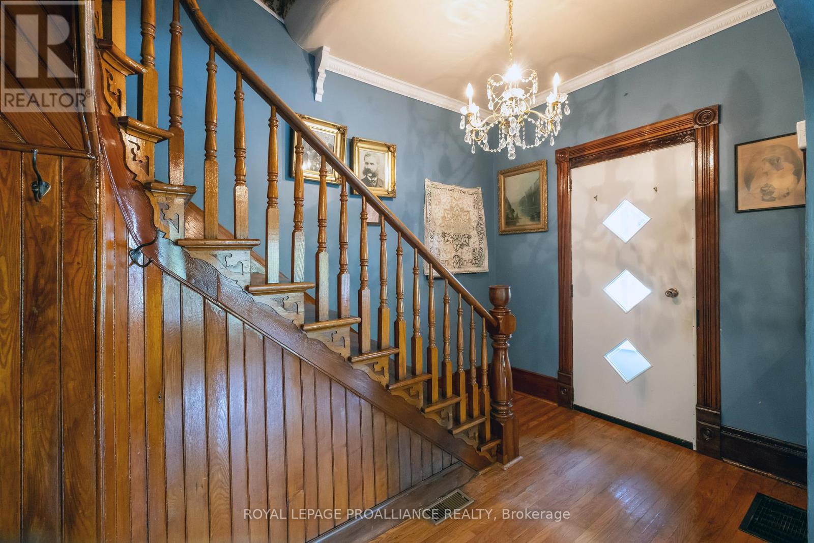 185 Wallace Street, Trent Hills (Campbellford), Ontario  K0L 1L0 - Photo 6 - X12193134