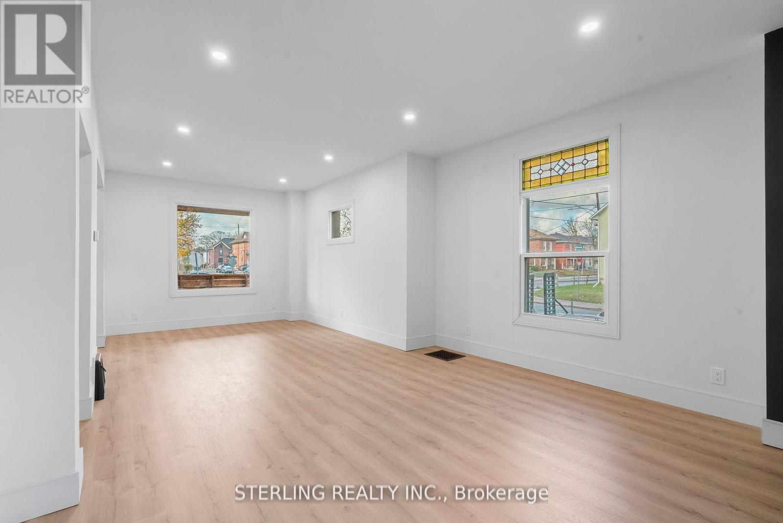 200 Stewart Street, Peterborough (Downtown), Ontario  K9J 3M5 - Photo 6 - X12193166