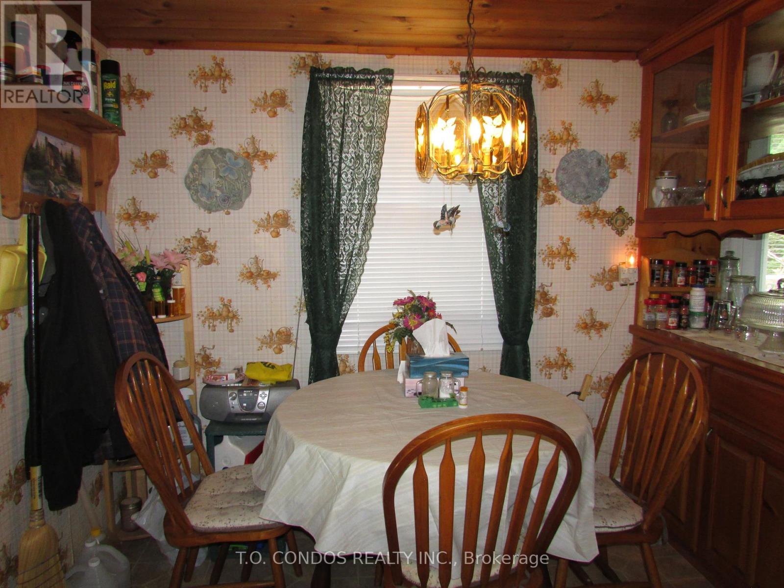 688 North Shore Drive E, Otonabee-South Monaghan, Ontario  K0L 1B0 - Photo 20 - X12193406