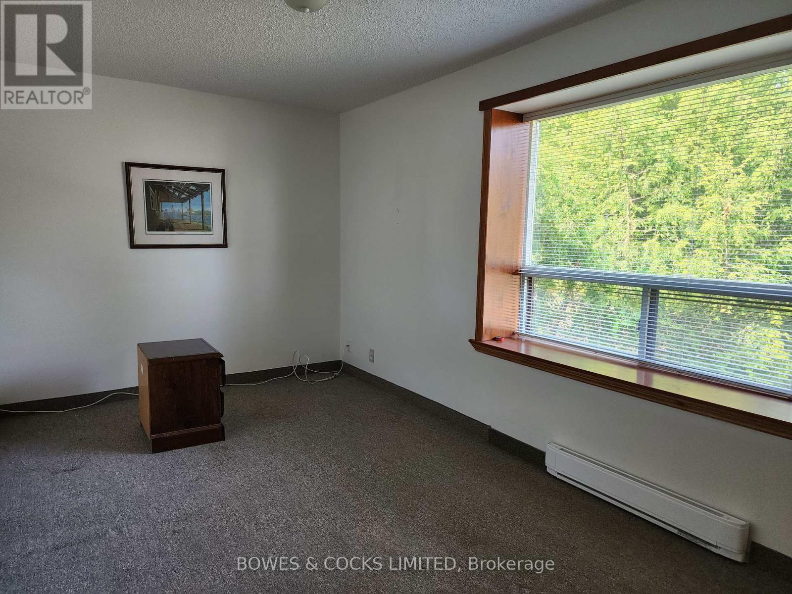 6 - 125 Mary Street W, Kawartha Lakes (Lindsay), Ontario  K9V 2N7 - Photo 6 - X12193626