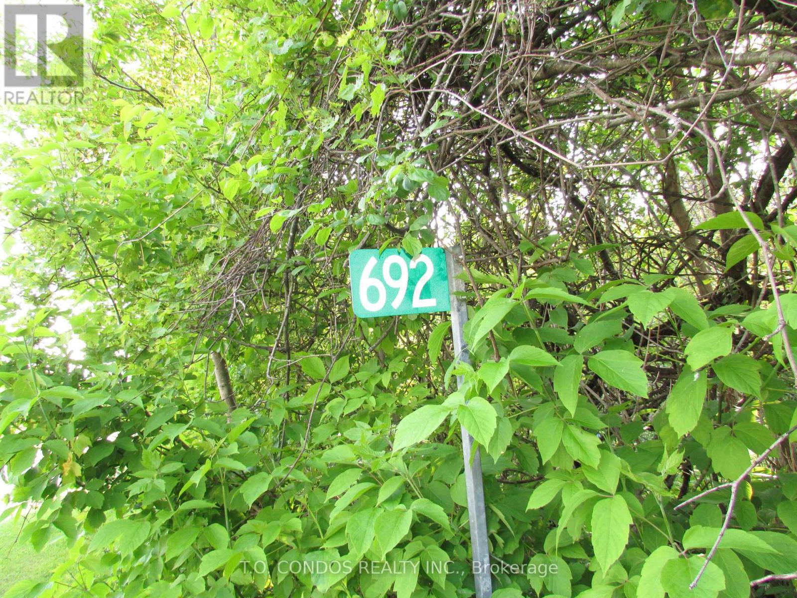 692 North Shore Drive E, Otonabee-South Monaghan, Ontario  K0L 1B0 - Photo 3 - X12194094