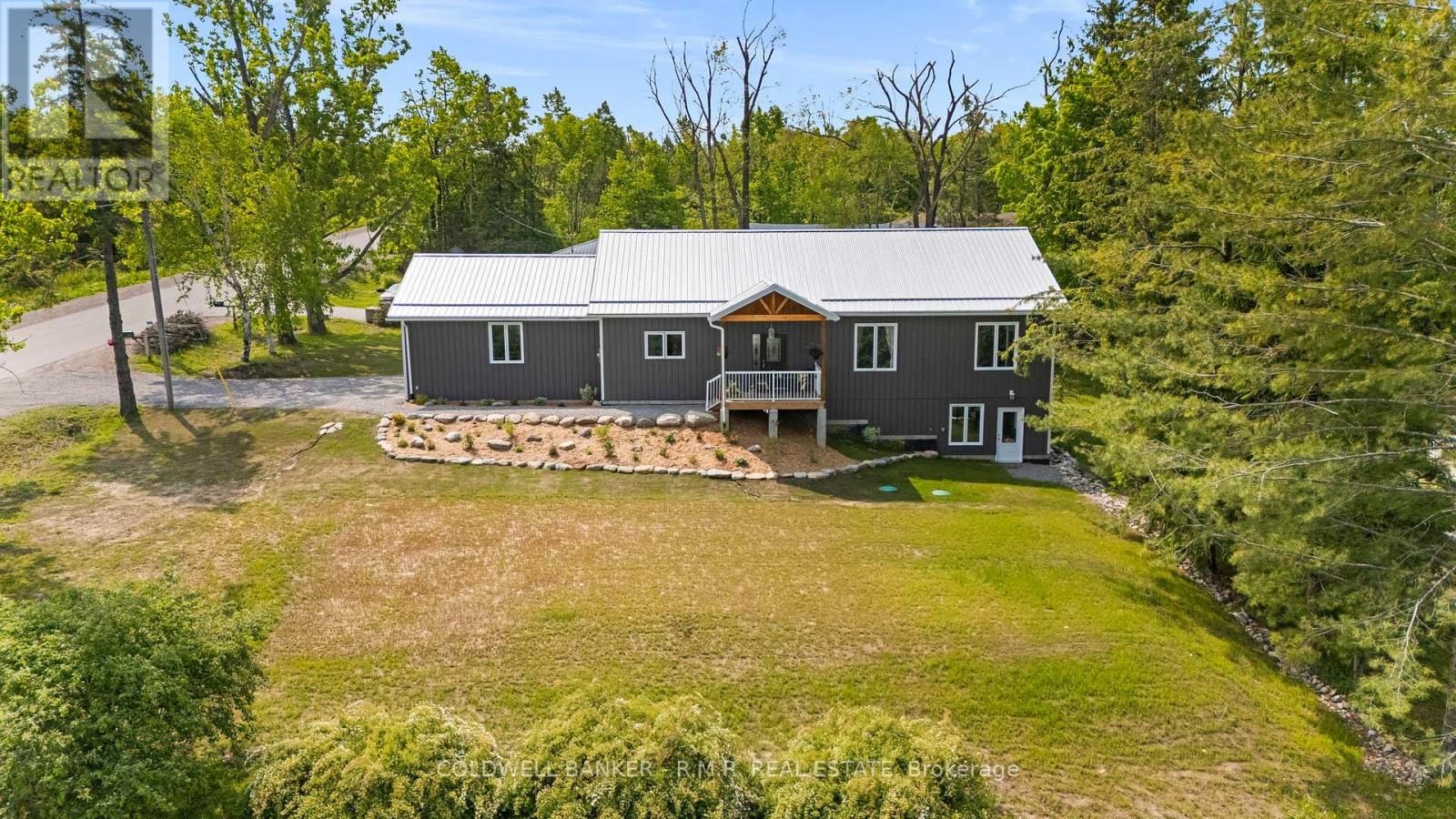 213 Pleasant Point Road, Kawartha Lakes (Fenelon), Ontario  K9V 4R6 - Photo 8 - X12194165