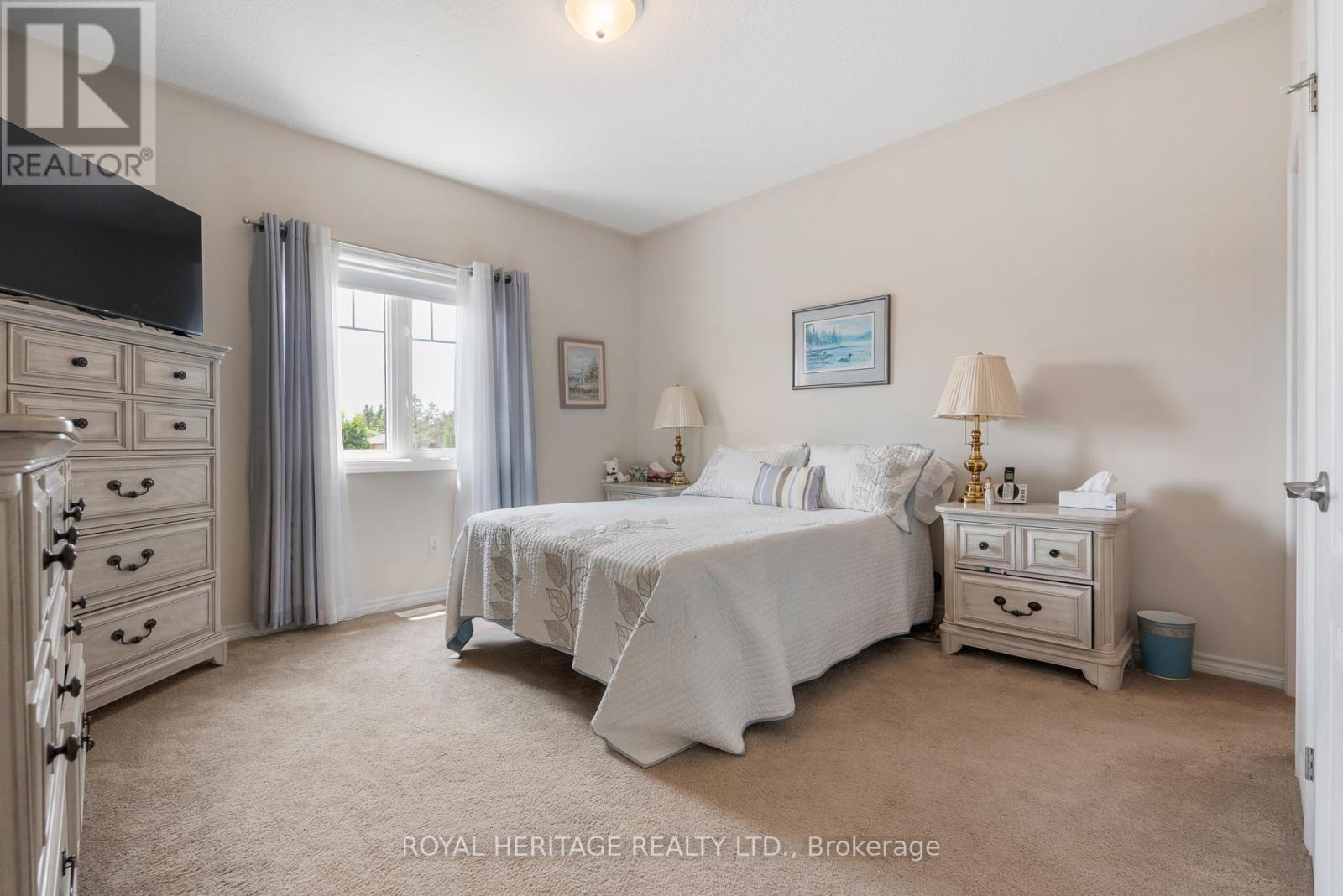 80 Chadwin Drive, Kawartha Lakes (Lindsay), Ontario  K9V 0E9 - Photo 12 - X12194235