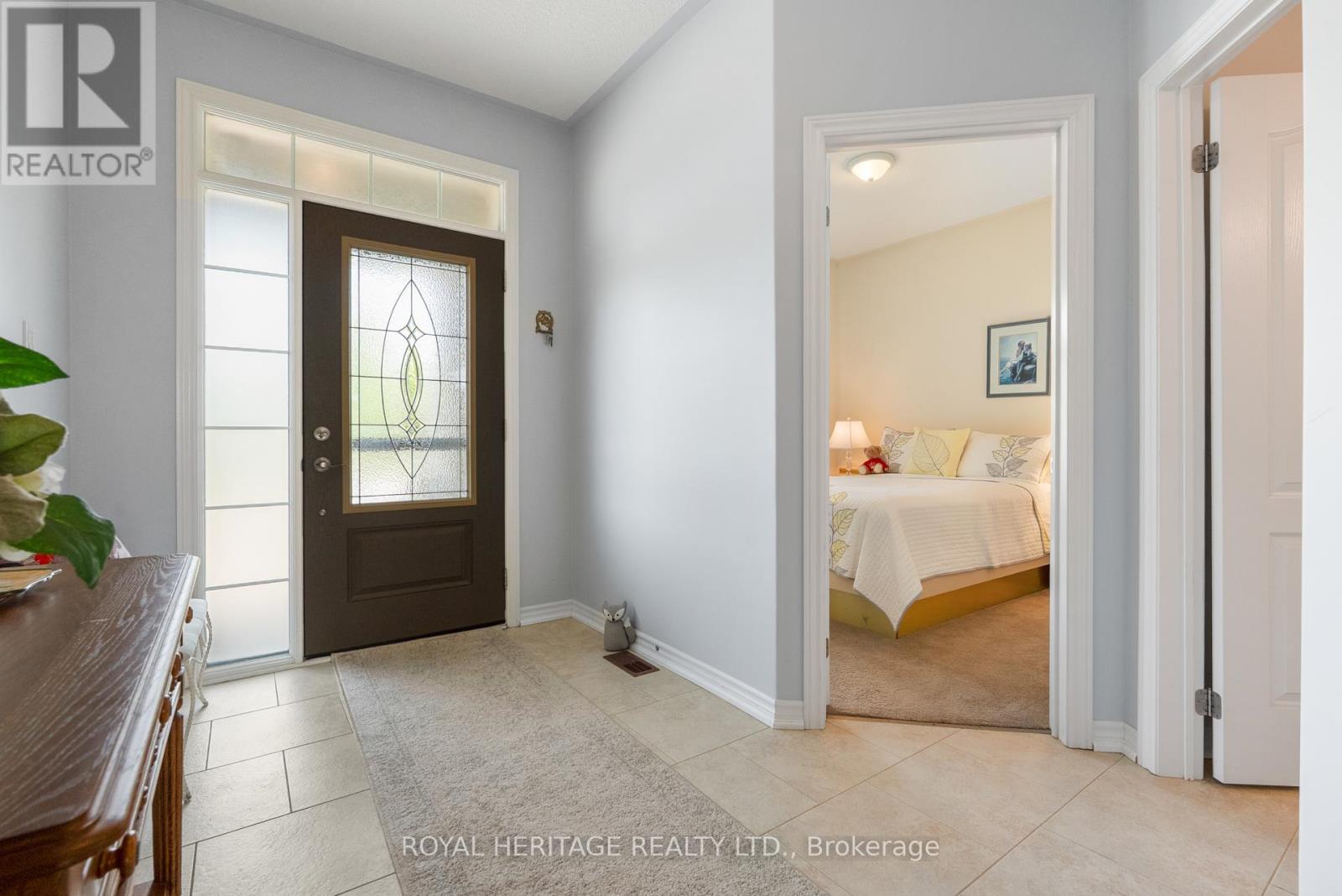 80 Chadwin Drive, Kawartha Lakes (Lindsay), Ontario  K9V 0E9 - Photo 15 - X12194235