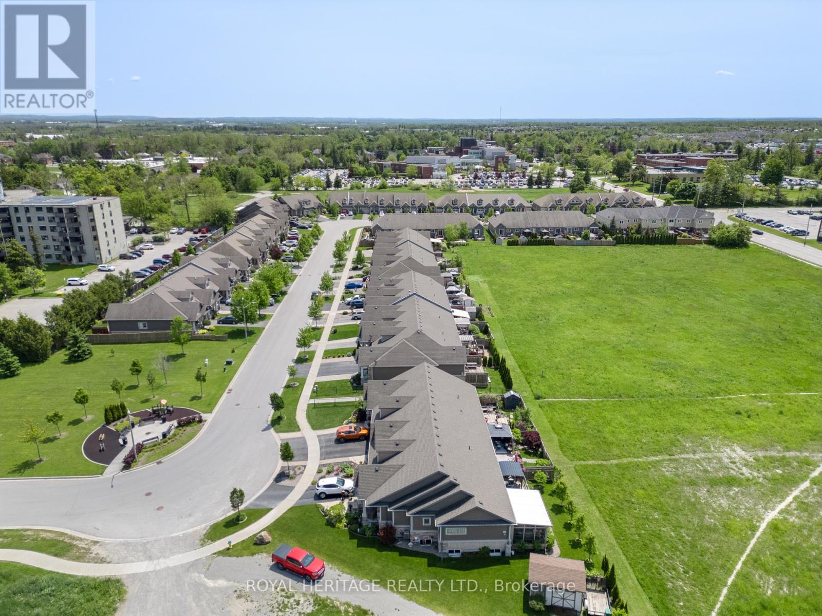 80 Chadwin Drive, Kawartha Lakes (Lindsay), Ontario  K9V 0E9 - Photo 32 - X12194235