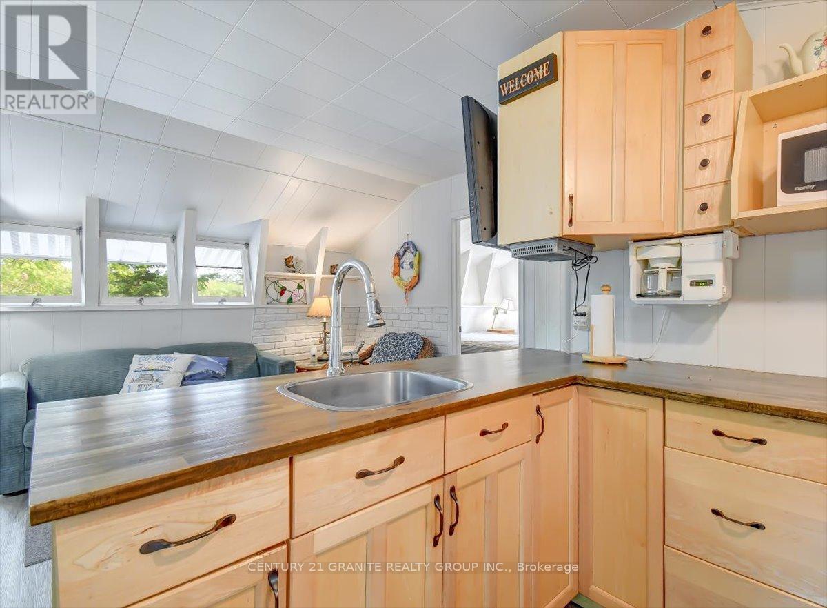1009 Gossamer Lane, Highlands East (Cardiff Ward), Ontario  K0L 1C0 - Photo 15 - X12194782