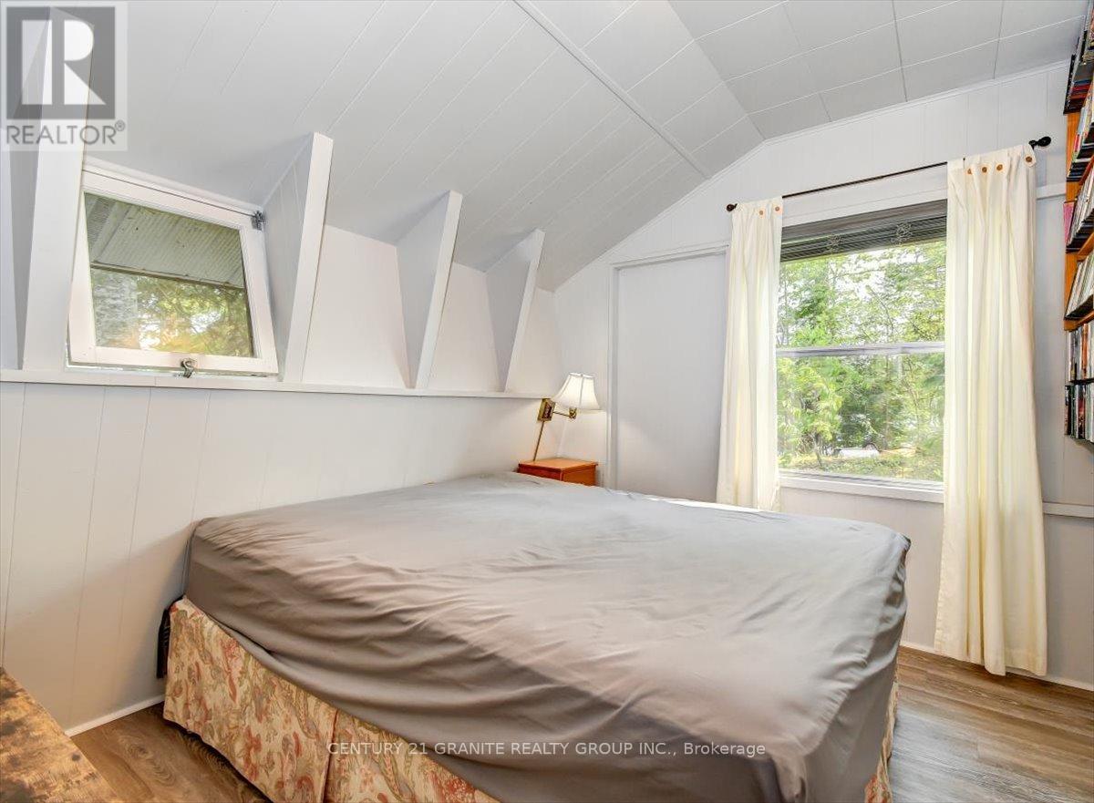 1009 Gossamer Lane, Highlands East (Cardiff Ward), Ontario  K0L 1C0 - Photo 16 - X12194782