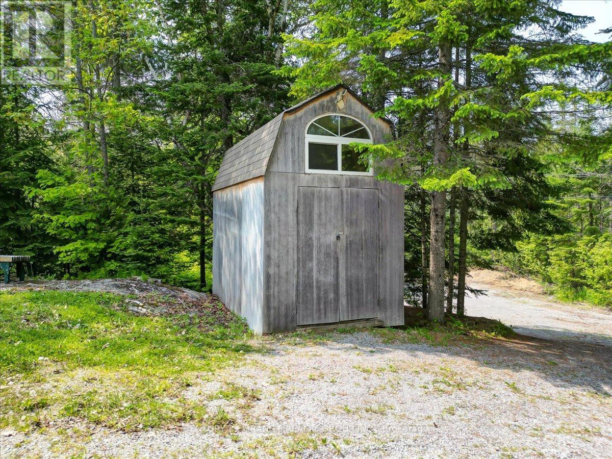 1009 Gossamer Lane, Highlands East (Cardiff Ward), Ontario  K0L 1C0 - Photo 27 - X12194782