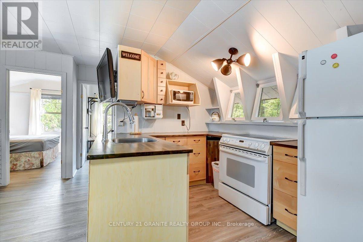 1009 Gossamer Lane, Highlands East (Cardiff Ward), Ontario  K0L 1C0 - Photo 8 - X12194782