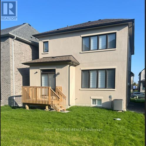 30 Northrop Avenue, Clarington (Newcastle), Ontario  L1B 0W7 - Photo 2 - E12194591