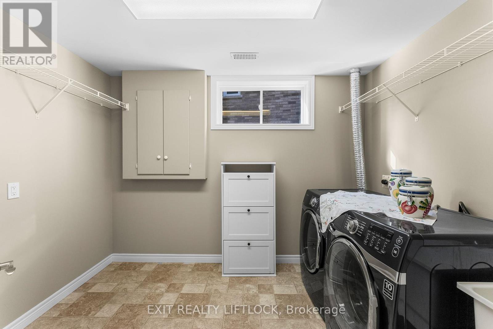 182 Chandler Crescent, Peterborough North (North), Ontario  K9J 0H3 - Photo 42 - X12194921