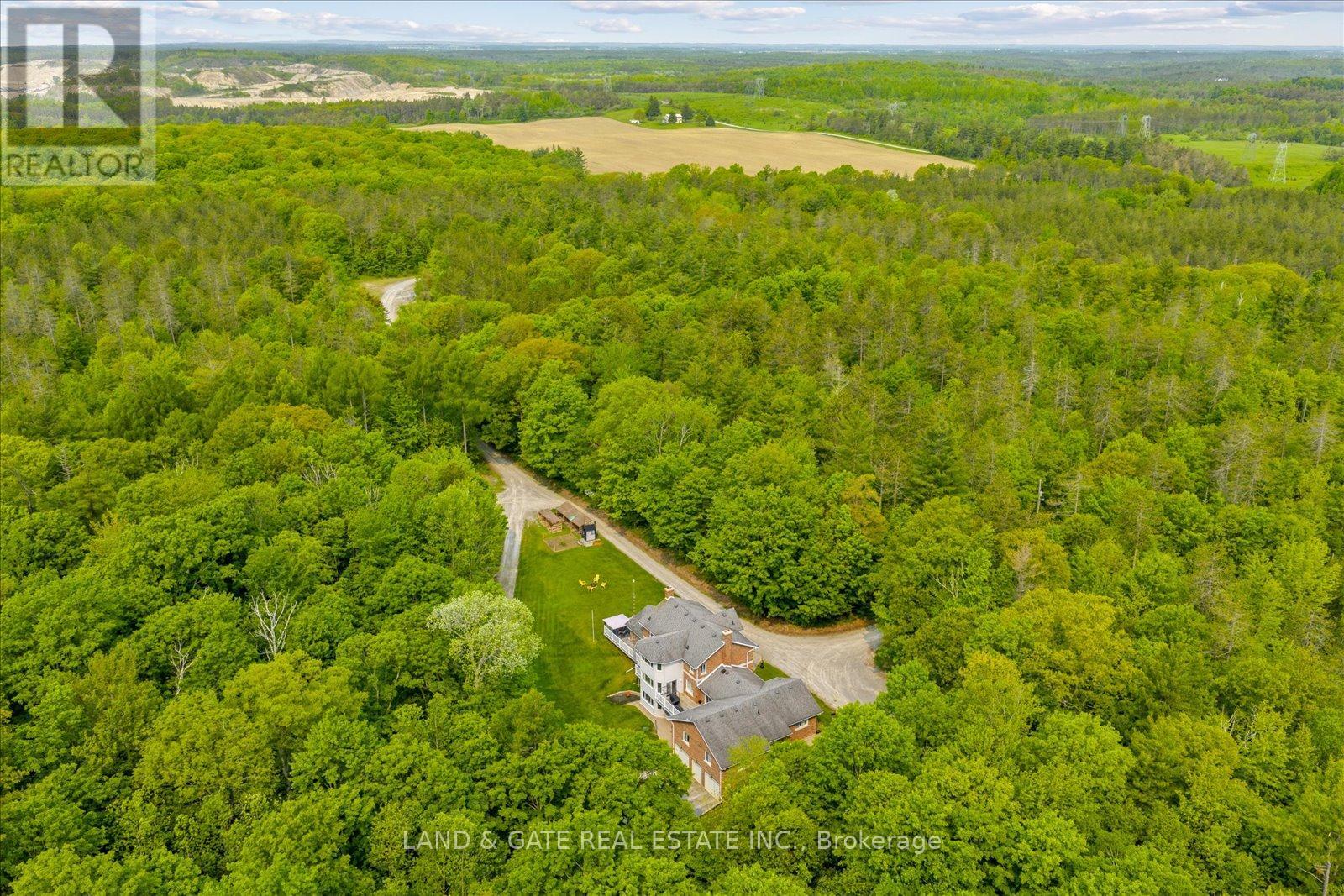 398 Sandy Hook Road, Kawartha Lakes (Manvers), Ontario  L0A 1K0 - Photo 35 - X12195244