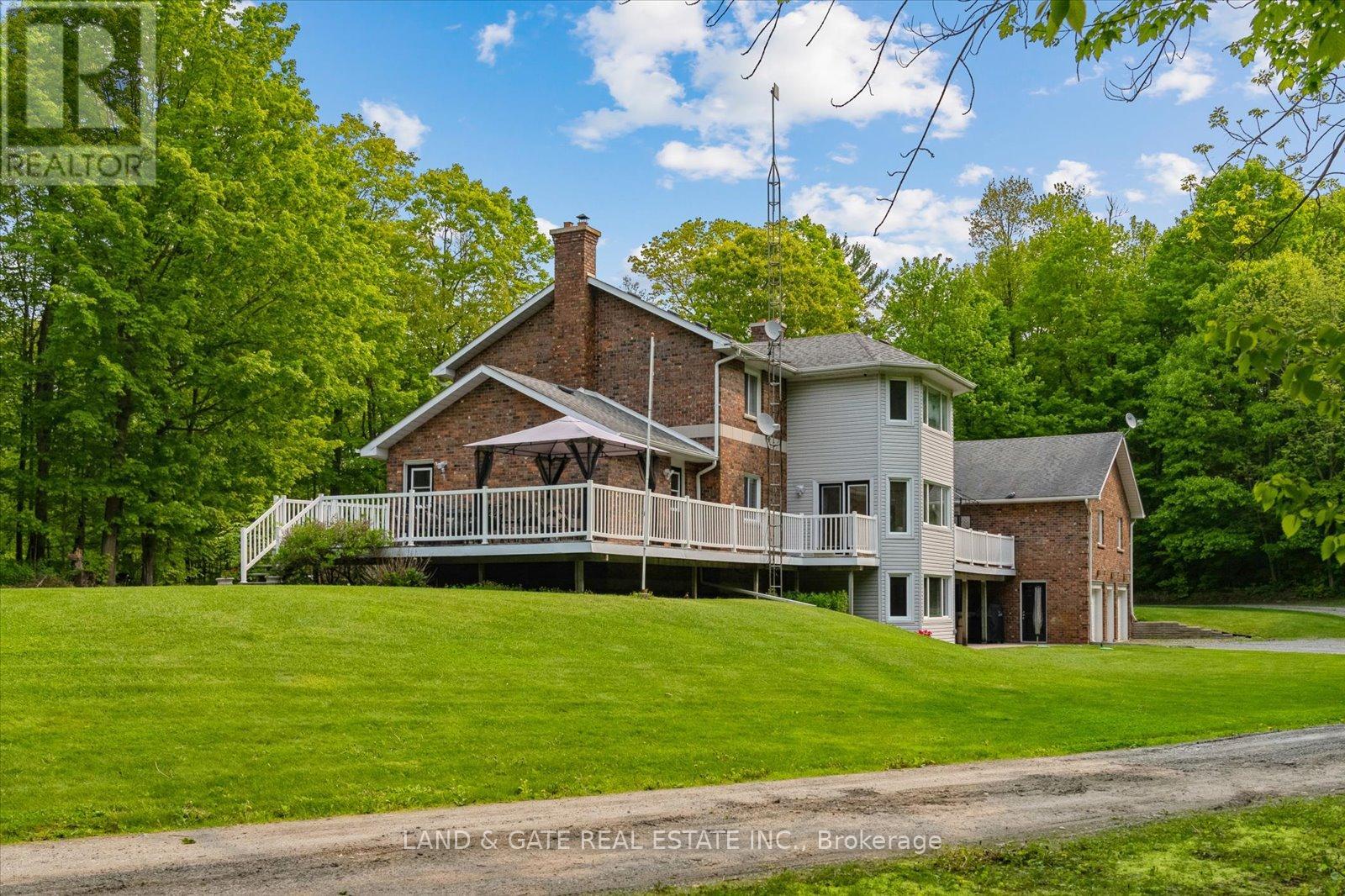 398 Sandy Hook Road, Kawartha Lakes (Manvers), Ontario  L0A 1K0 - Photo 37 - X12195244