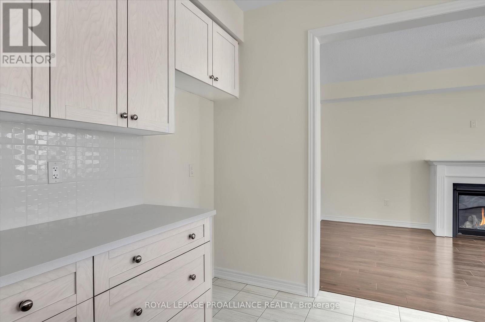 902 Bamford Terrace, Peterborough North (North), Ontario  K9K 0H4 - Photo 21 - X12195307