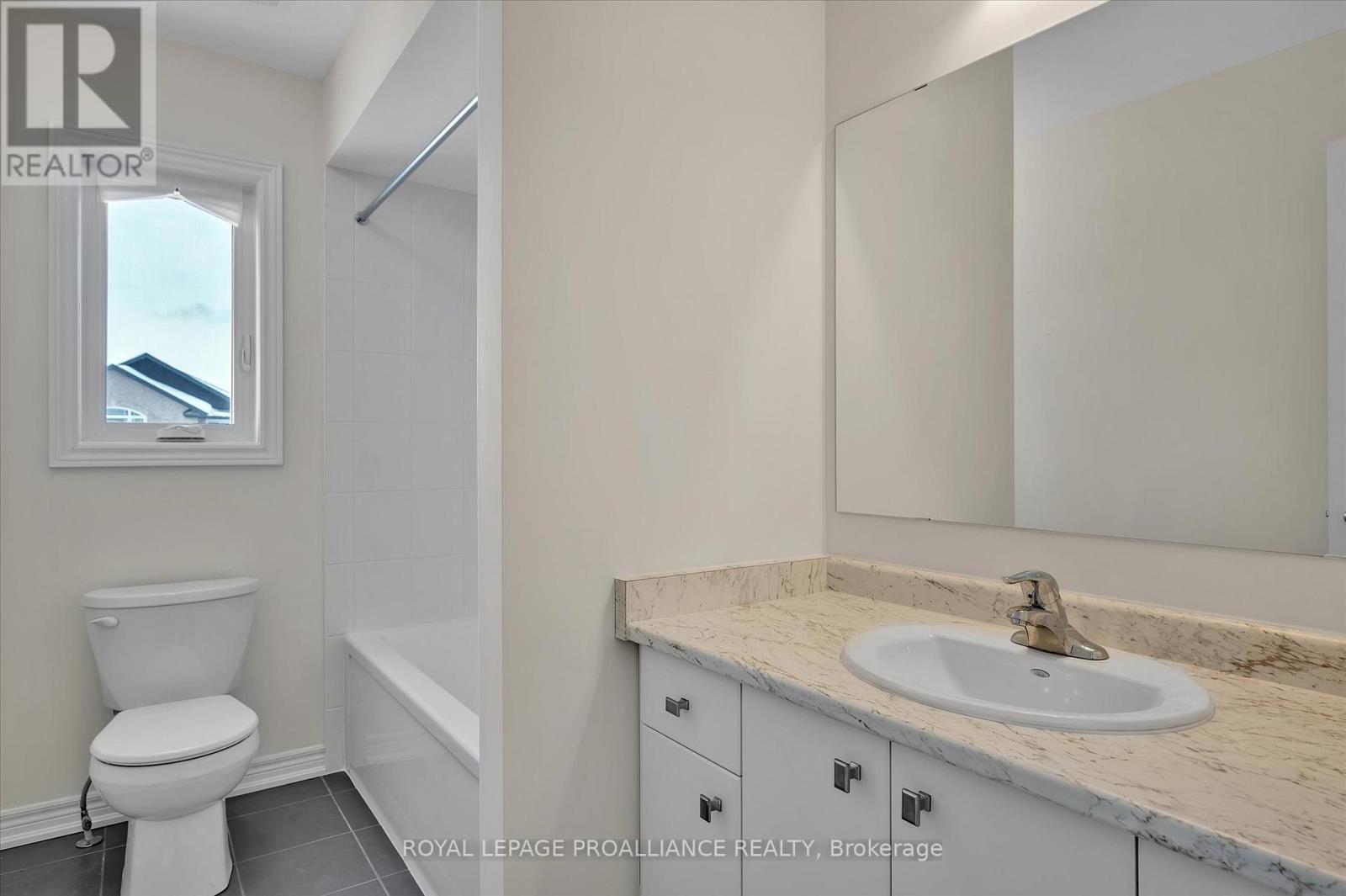 902 Bamford Terrace, Peterborough North (North), Ontario  K9K 0H4 - Photo 40 - X12195307