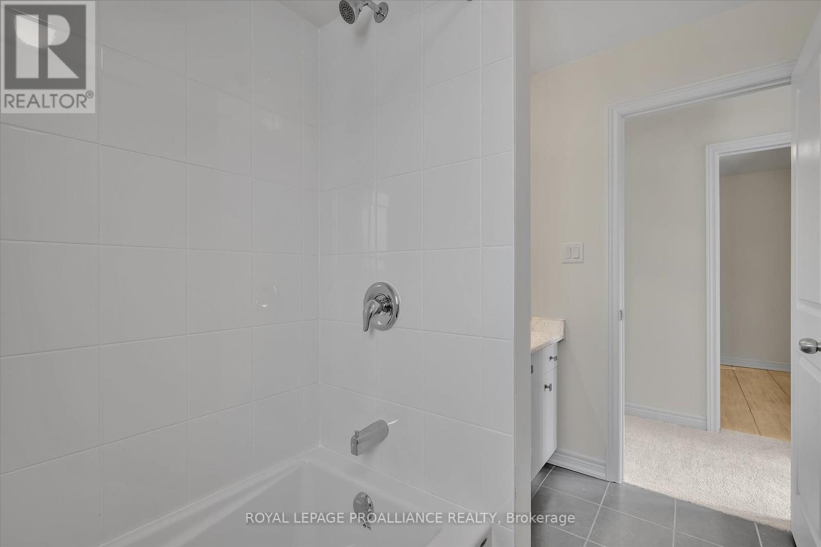 902 Bamford Terrace, Peterborough North (North), Ontario  K9K 0H4 - Photo 42 - X12195307