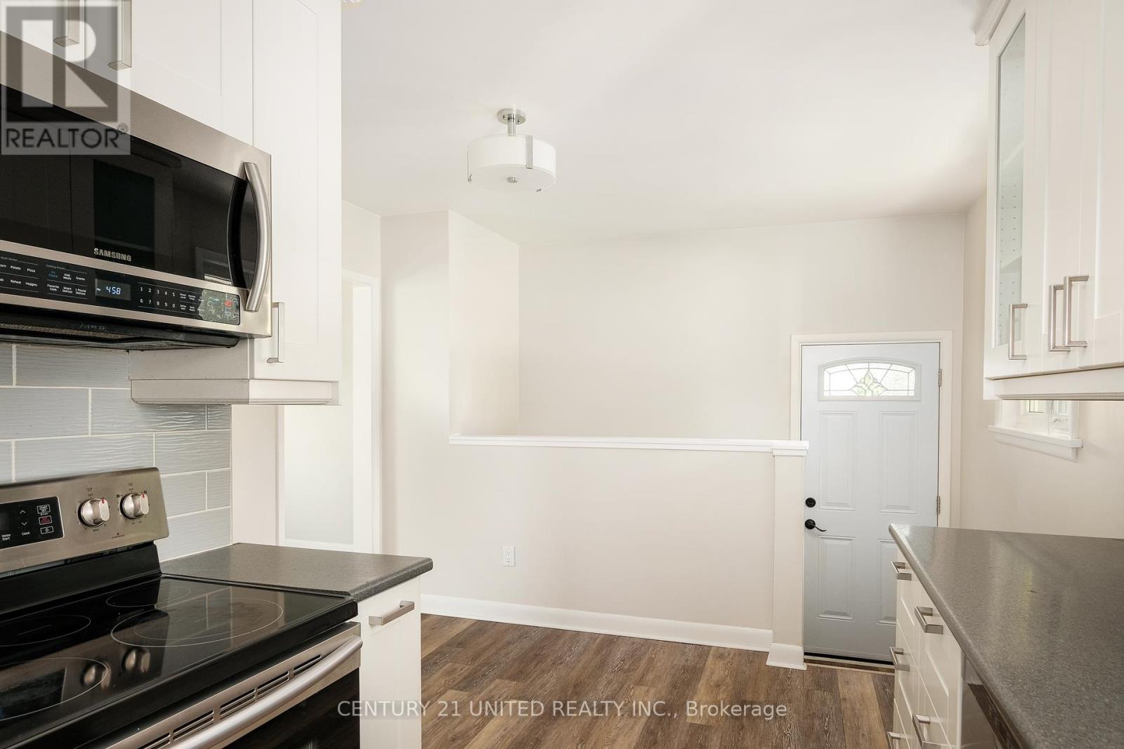 85 Earlwood Drive, Peterborough West (North), Ontario  K9J 6B5 - Photo 4 - X12195508