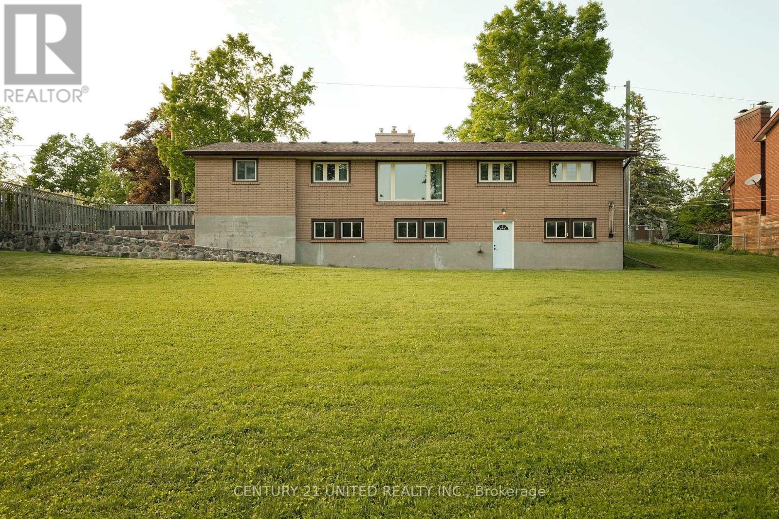 85 Earlwood Drive, Peterborough West (North), Ontario  K9J 6B5 - Photo 40 - X12195508