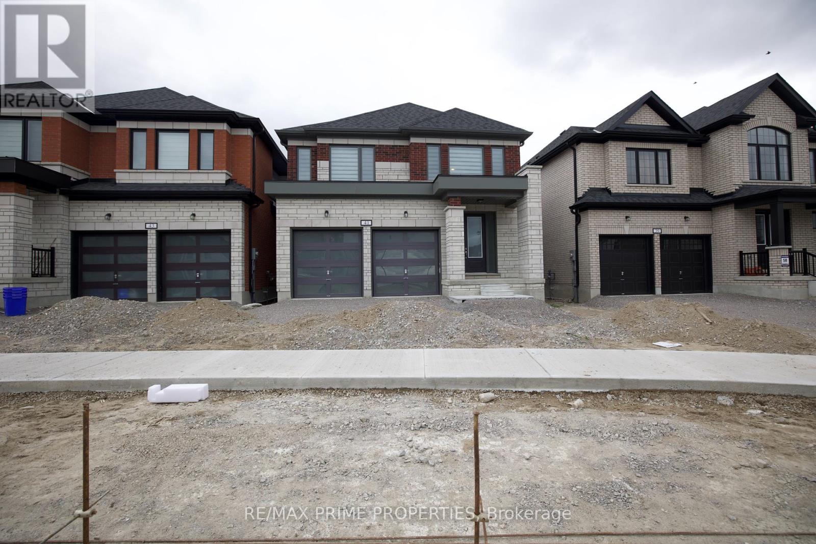 41 WALTERS STREET, kawartha lakes (lindsay), Ontario