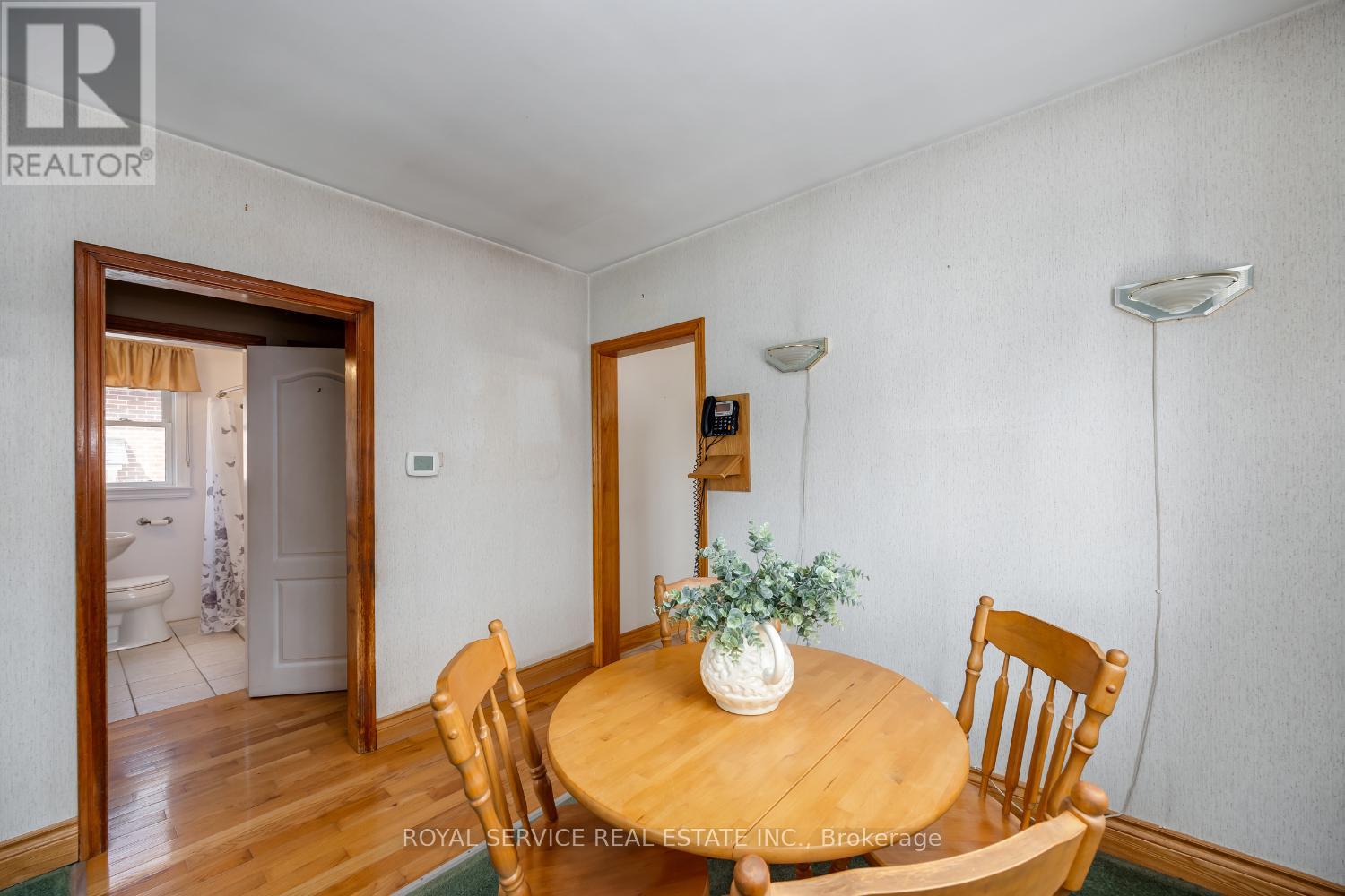 388 Dublin Street, Peterborough Central (North), Ontario  K9H 3C9 - Photo 12 - X12196213