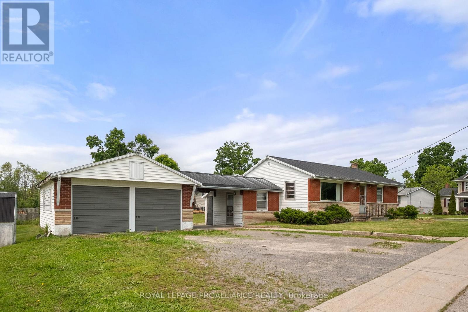 109 Victoria Street, Trent Hills (Hastings), Ontario  K0L 1Y0 - Photo 2 - X12196272