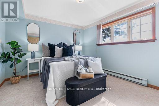 64 Blue Water Avenue, Kawartha Lakes (Fenelon), Ontario  K9V 0K6 - Photo 16 - X12197466