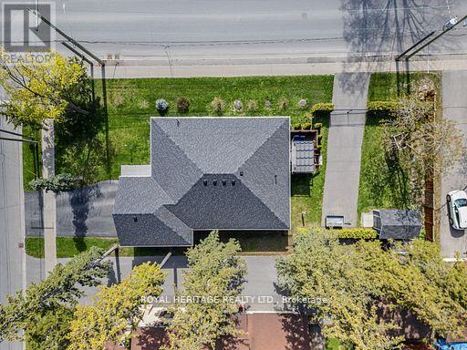 16 Regent Street, Kawartha Lakes (Lindsay), Ontario  K9V 3T7 - Photo 34 - X12197468
