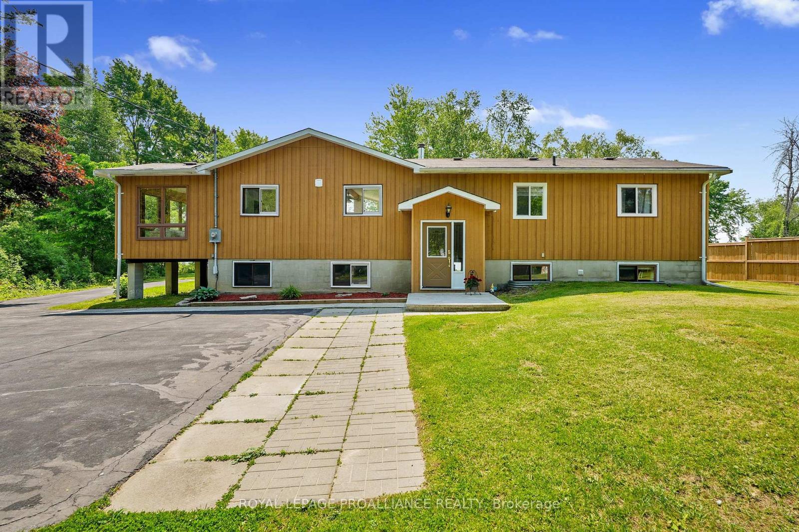 269 Hillside Drive, Trent Hills, Ontario  K0L 1L0 - Photo 6 - X12197708