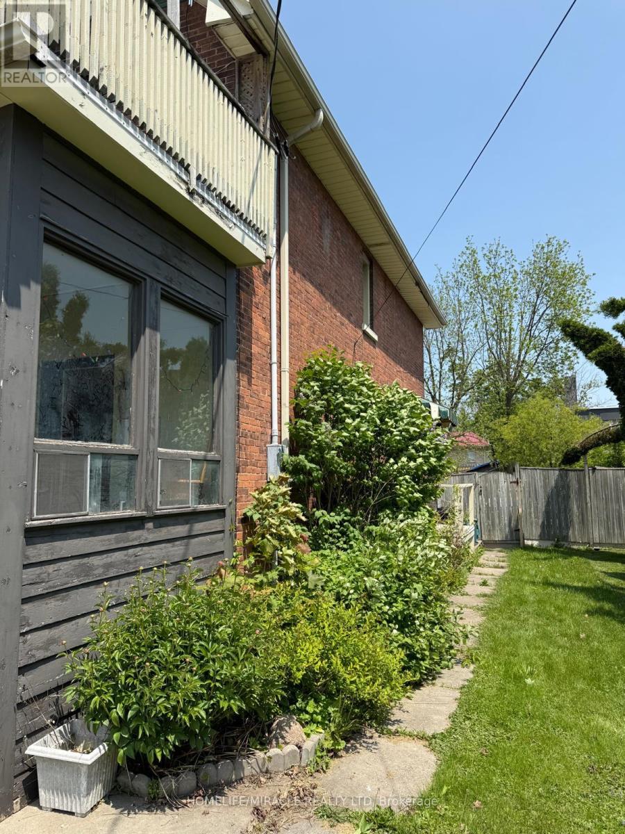 108 Lindsay Street S, Kawartha Lakes (Lindsay), Ontario  K9V 2M6 - Photo 10 - X12197701