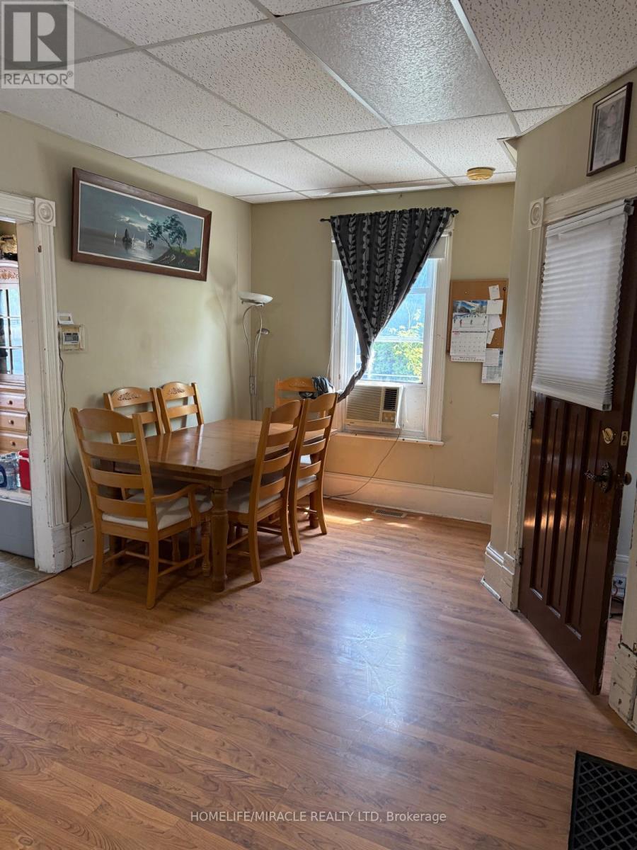 108 Lindsay Street S, Kawartha Lakes (Lindsay), Ontario  K9V 2M6 - Photo 7 - X12197701