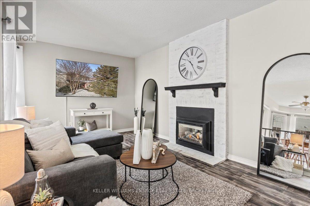 2 Resnik Drive, Clarington (Newcastle), Ontario  L1B 1K5 - Photo 12 - E12198076