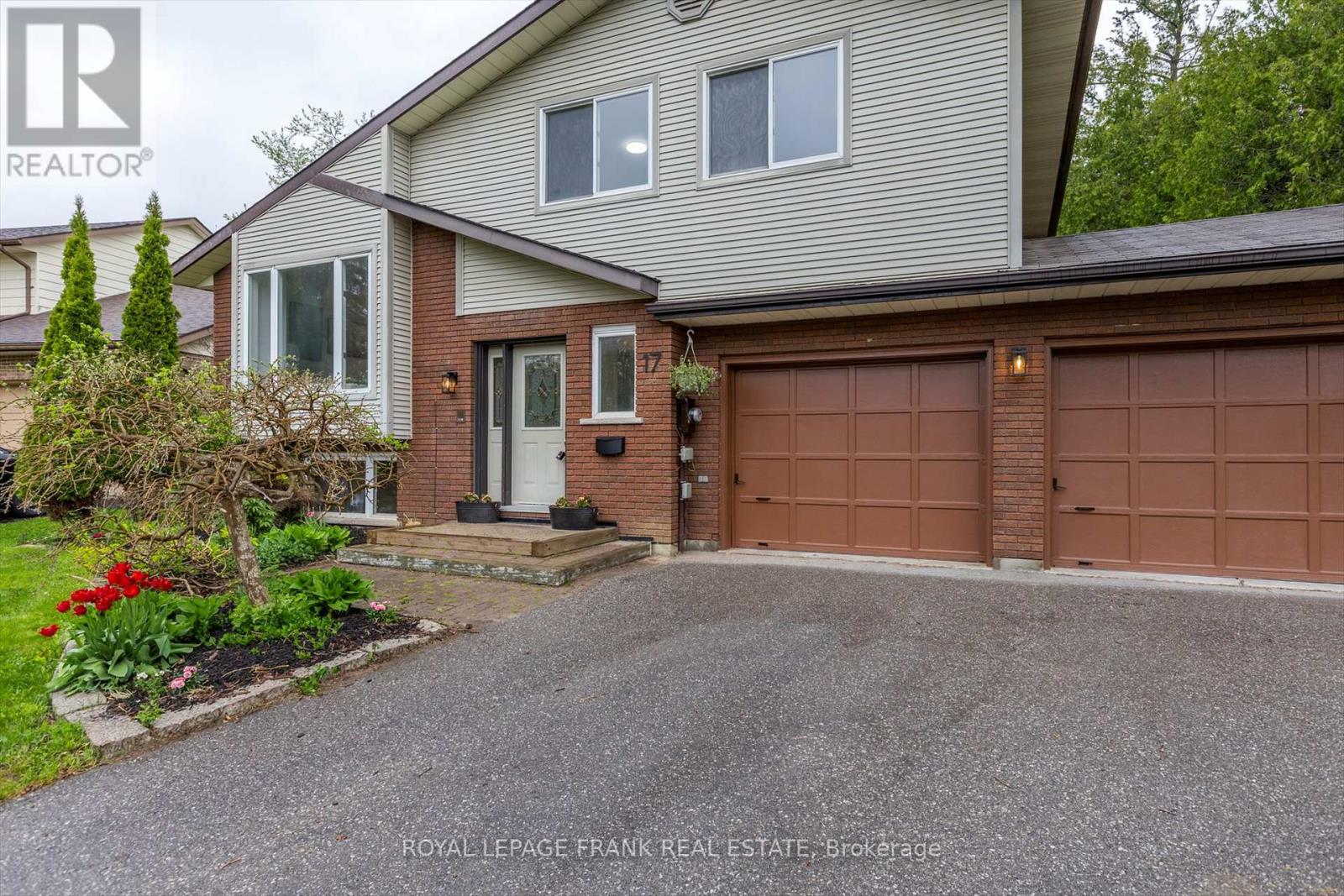 17 Claudette Court, Peterborough West (North), Ontario  K9J 7Y7 - Photo 2 - X12198128