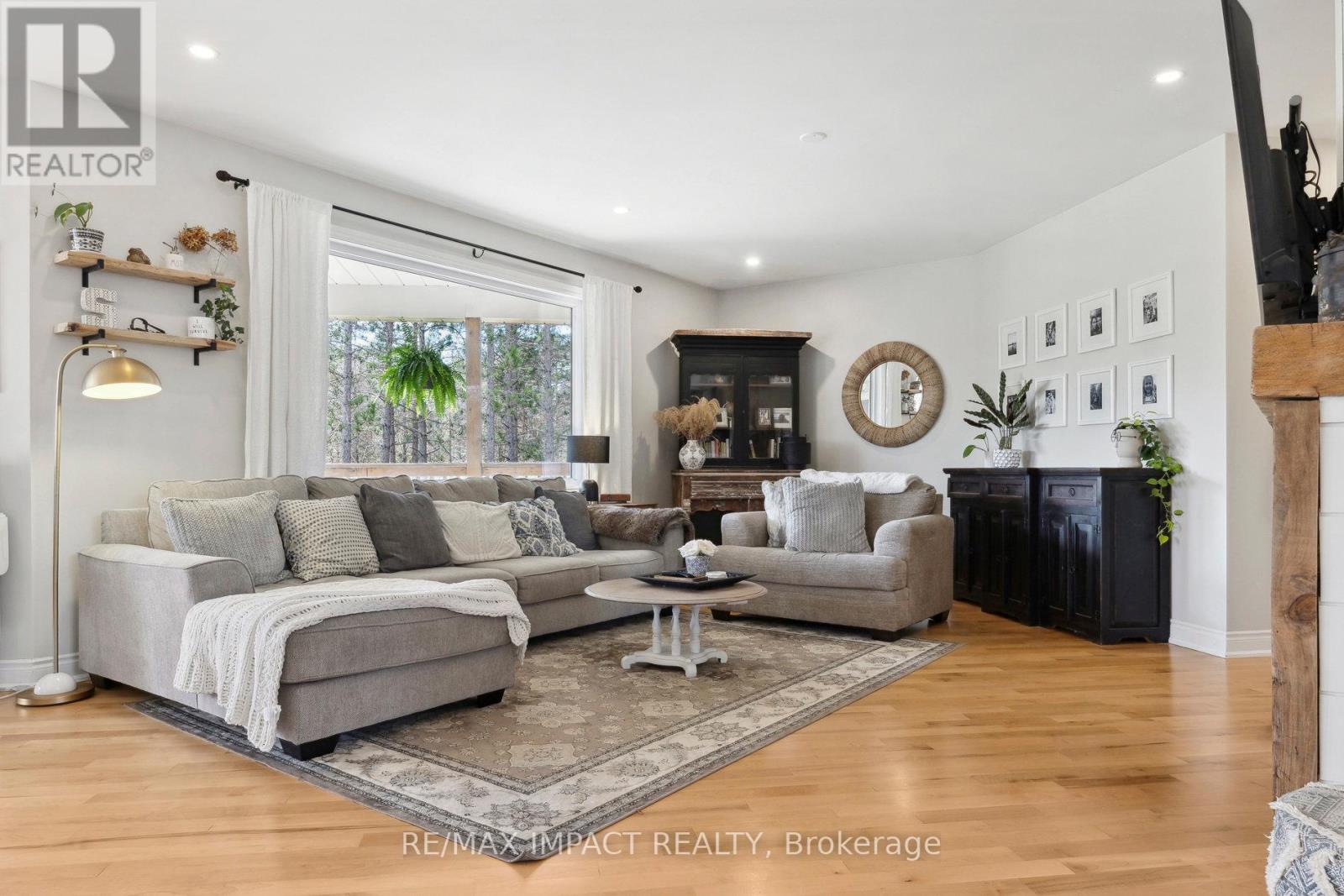 27 Slalom Drive, Kawartha Lakes (Bethany), Ontario  L0A 1A0 - Photo 8 - X12198334